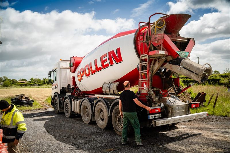 Spollen ready mix concrete truck