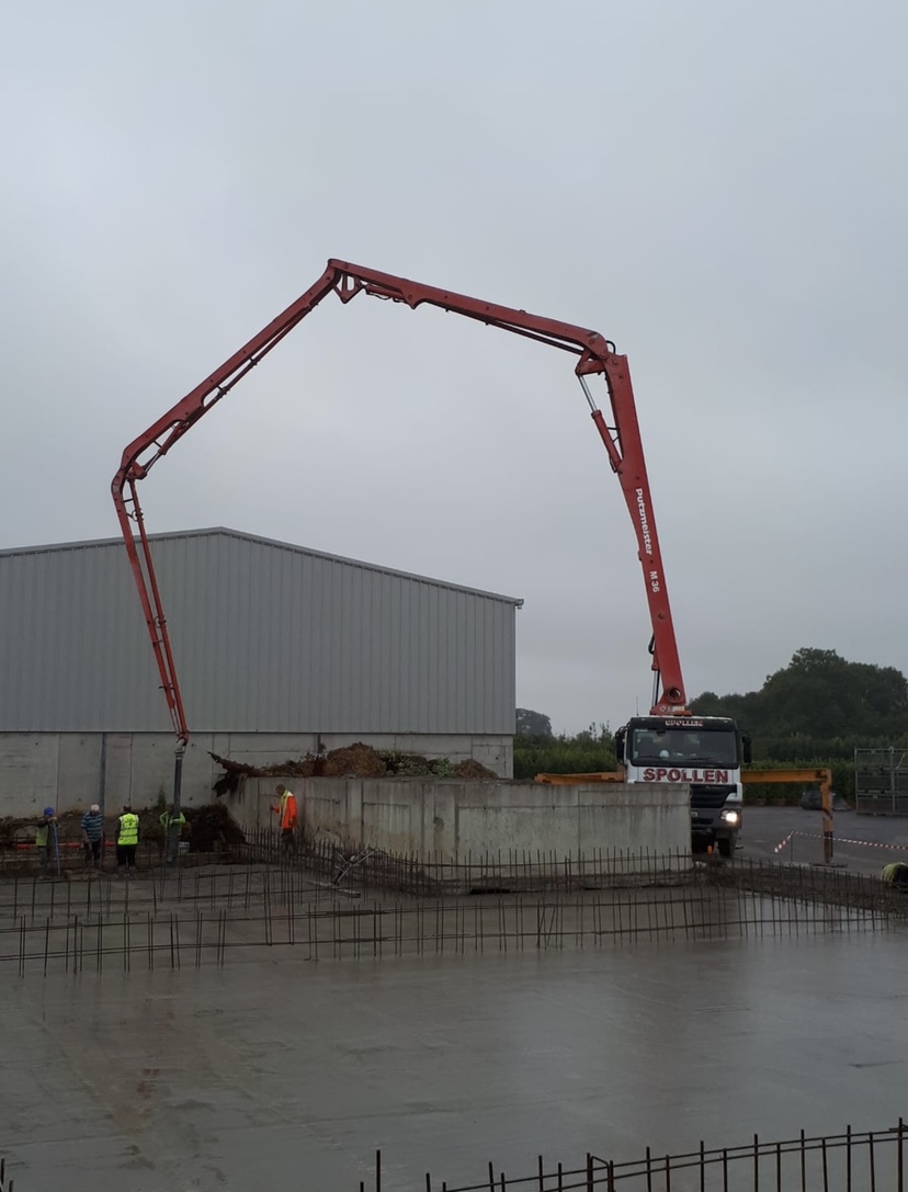 Pumping industrial floor 2010s