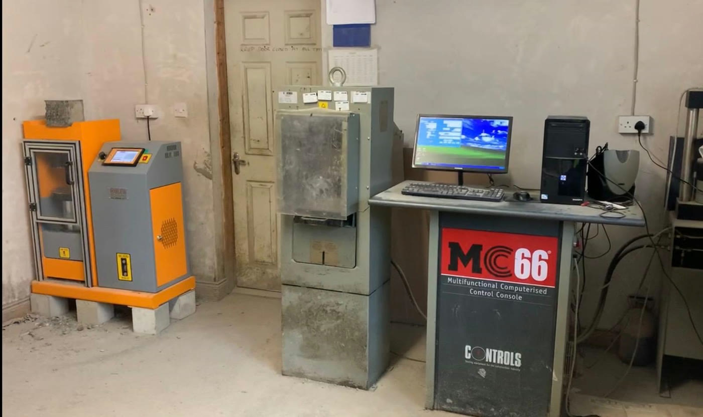 Spollen Concrete's in-house laboratory with MC66 computerised compression testing console